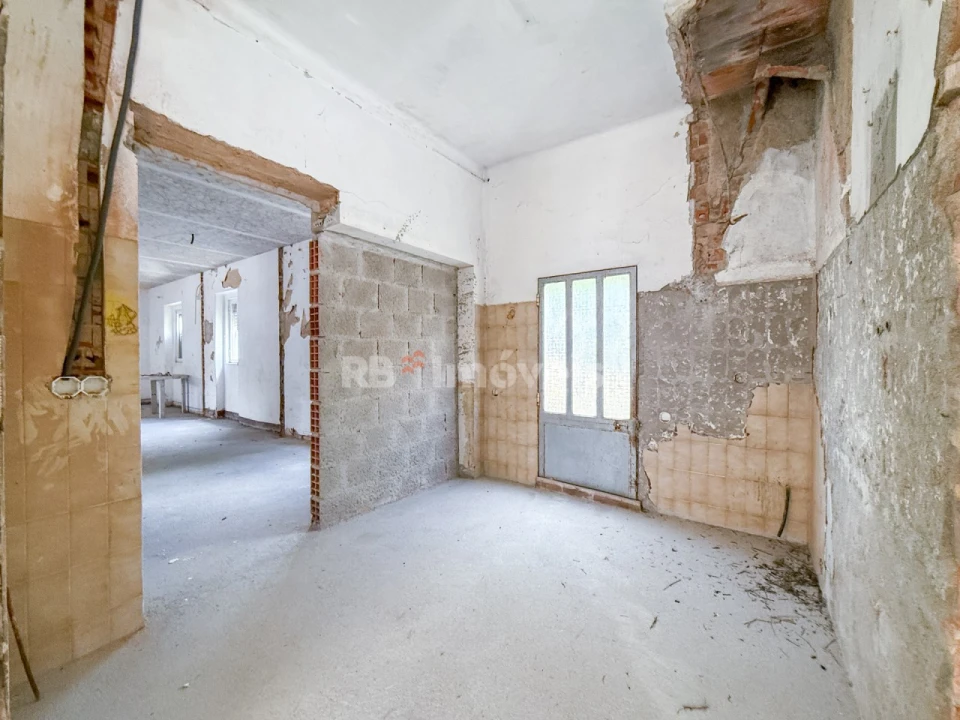 Moradia T3 para Venda em Torres Novas (Santa Maria, Salvador e Santiago) Foto 6