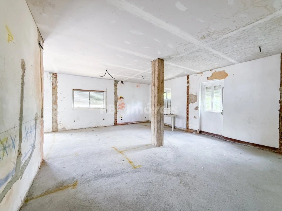 Moradia T3 para Venda em Torres Novas (Santa Maria, Salvador e Santiago) Foto 9