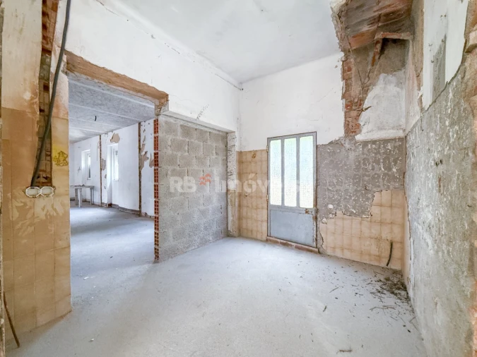 Moradia T3 para Venda em Torres Novas (Santa Maria, Salvador e Santiago) Foto 6