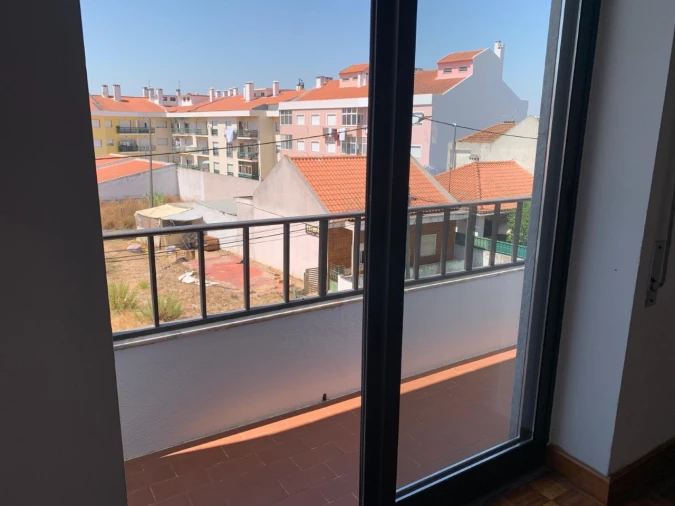 Apartamento T2 para Venda em Pinhal Novo Foto 16