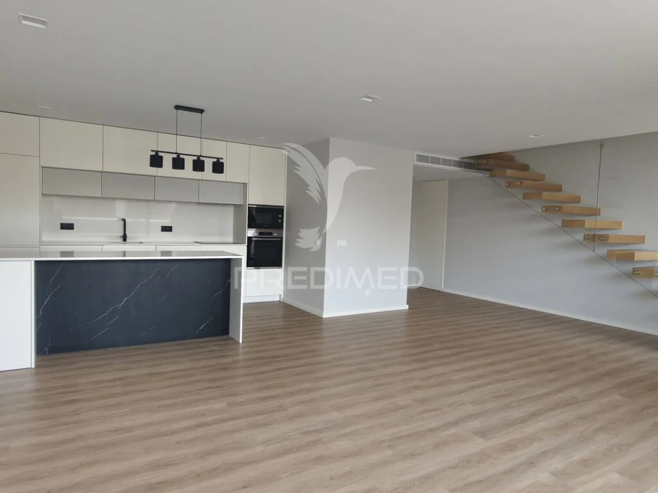 Apartamento T3 para Venda em Esgueira Foto 1
