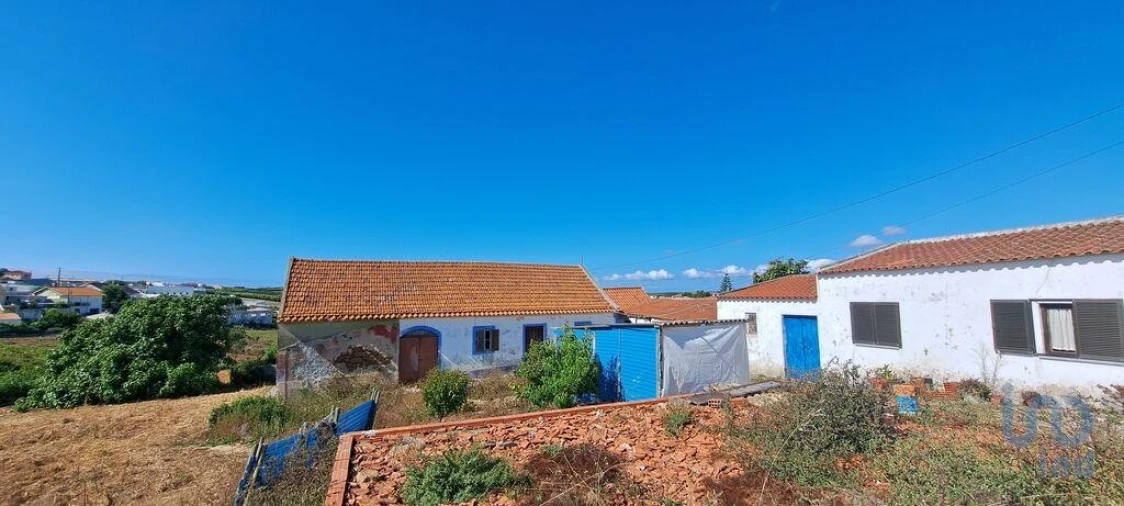 Moradia T4 para Venda em Encarnação Foto 7