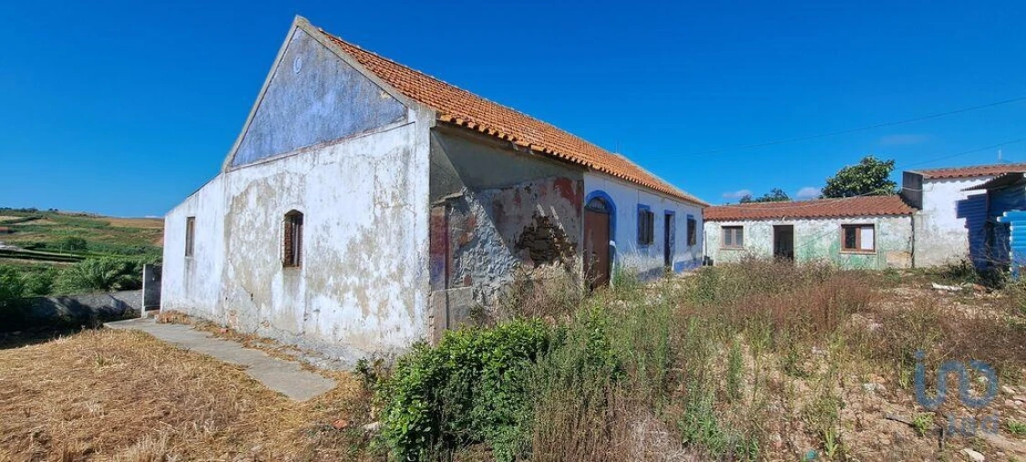 Moradia T4 para Venda em Encarnação Foto 8