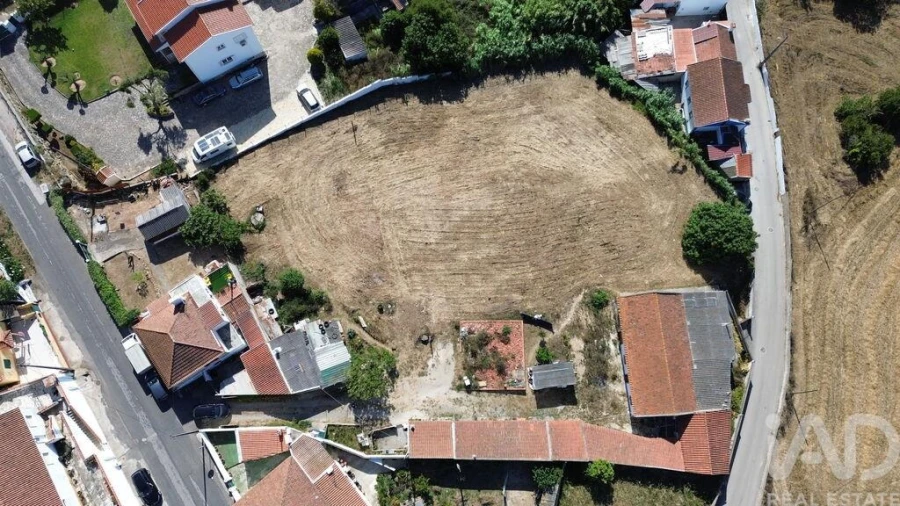 Moradia T4 para Venda em Encarnação Foto 17