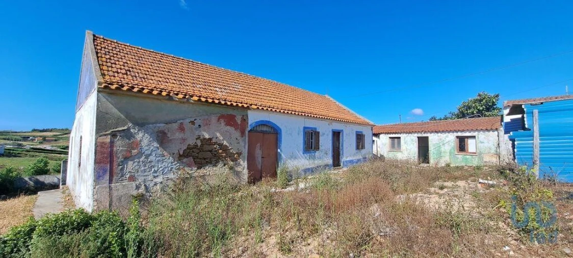 Moradia T4 para Venda em Encarnação Foto 9