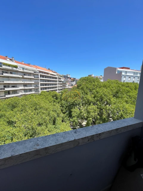 Apartamento T5 para Venda em Avenidas Novas