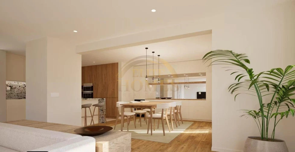 Apartamento T5 para Venda em Avenidas Novas Foto 2