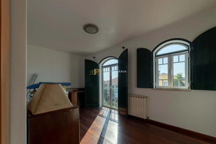 Moradia T4 para Venda em Alpiarça Foto 4