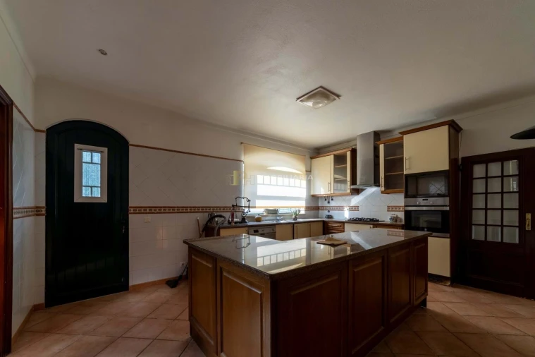 Moradia T4 para Venda em Alpiarça Foto 2