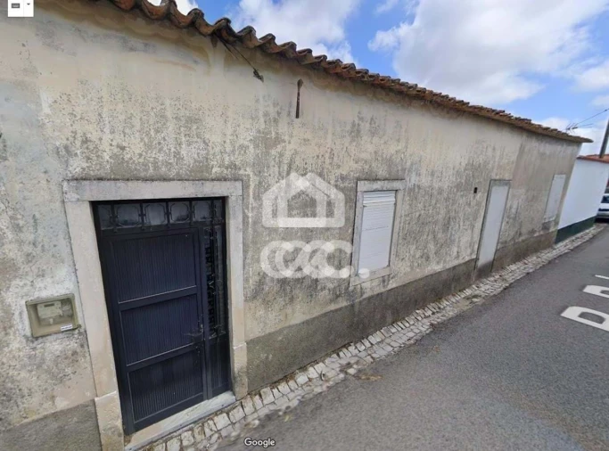 Moradia T2 para Venda em Vieira de Leiria Foto 2