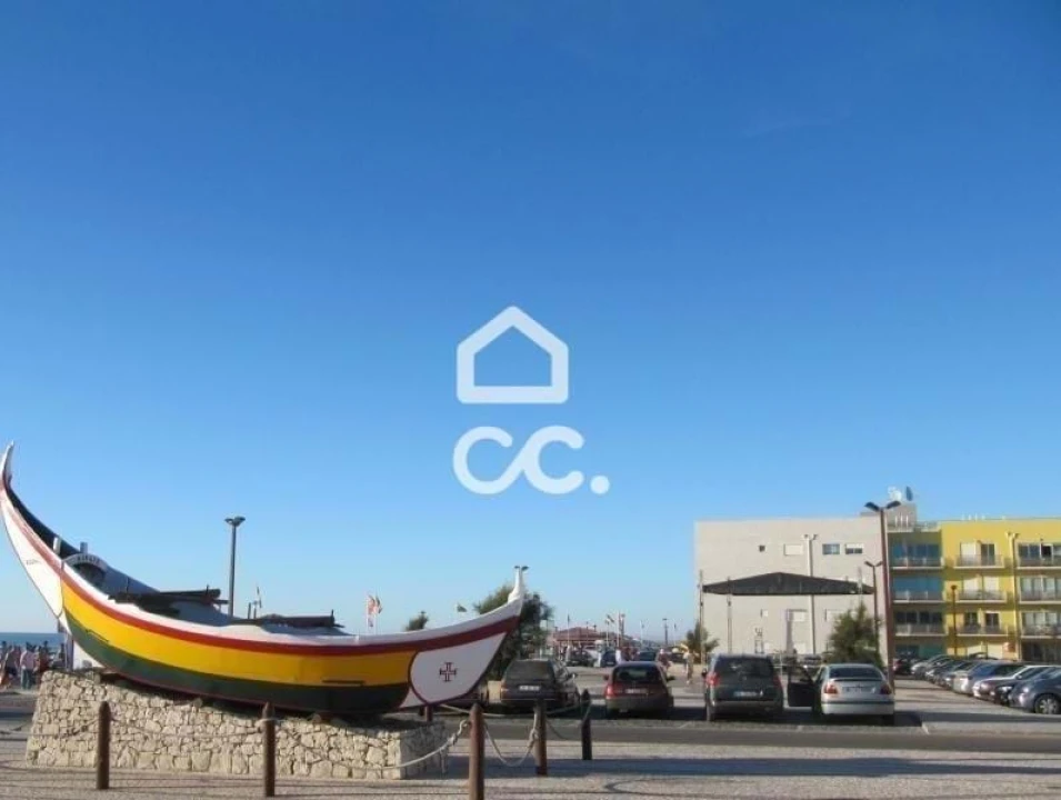 Apartamento T2 para Venda em Vieira de Leiria Foto 27