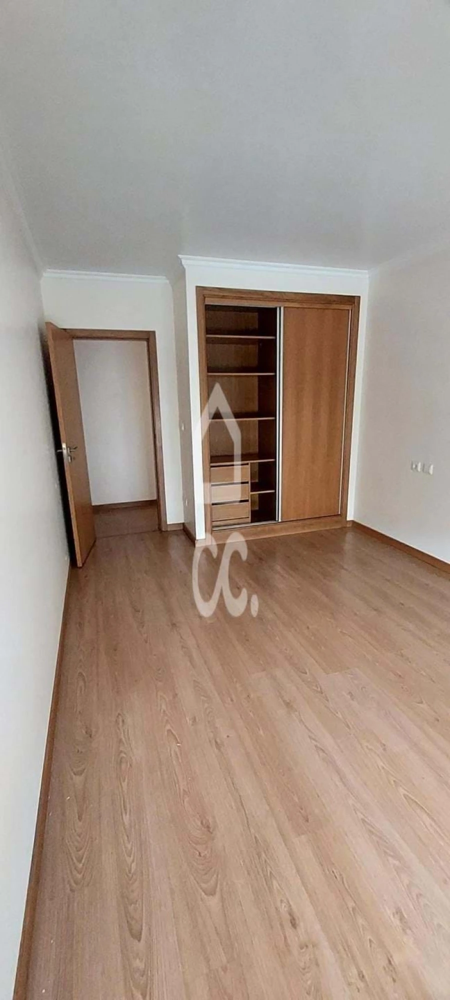 Apartamento T2 para Venda em Vieira de Leiria Foto 4