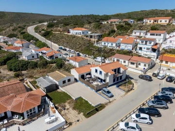 Moradia T4 para Venda em Aljezur
