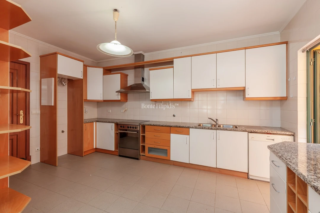Moradia T2 para Venda em Quinta do Conde Foto 8