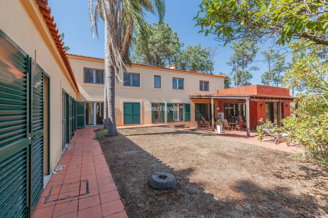 Moradia T6 para Venda em Quinta do Conde Foto 3