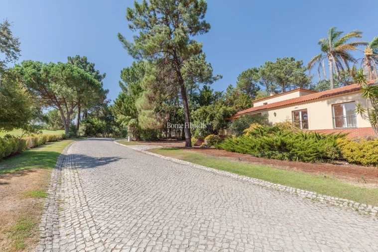 Moradia T6 para Venda em Quinta do Conde Foto 30