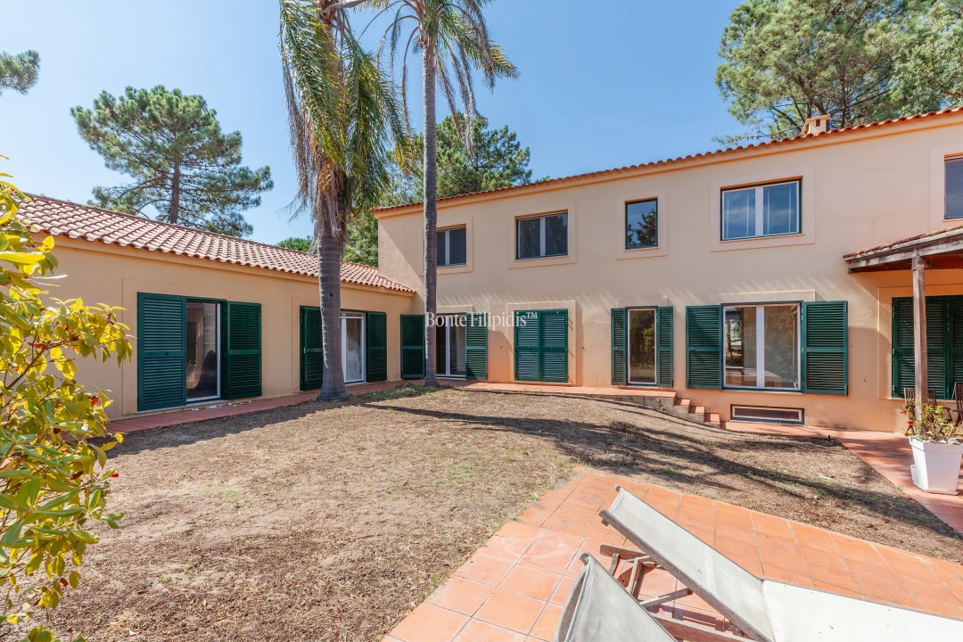 Moradia T6 para Venda em Quinta do Conde Foto 2