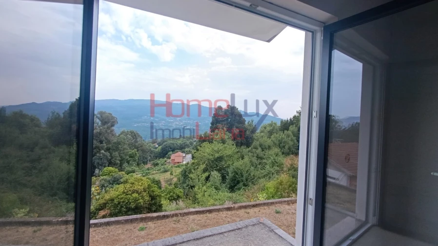 Moradia T3 para Venda em Couto de Esteves Foto 25