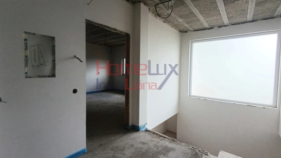 Moradia T3 para Venda em Couto de Esteves Foto 28