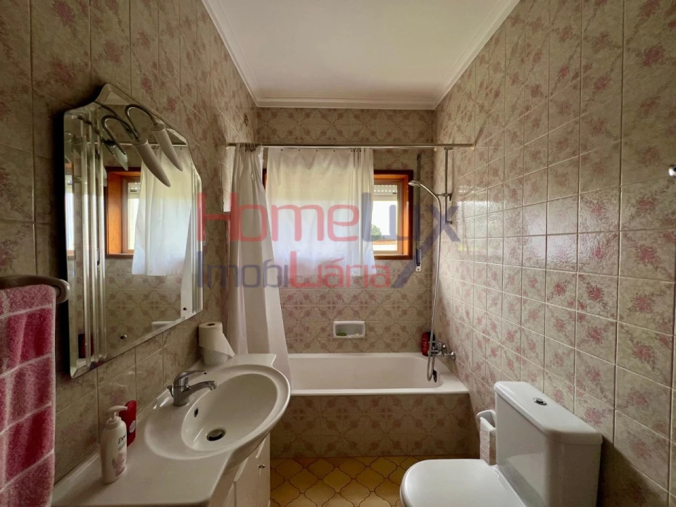 Moradia T5 para Venda em Avintes Foto 20