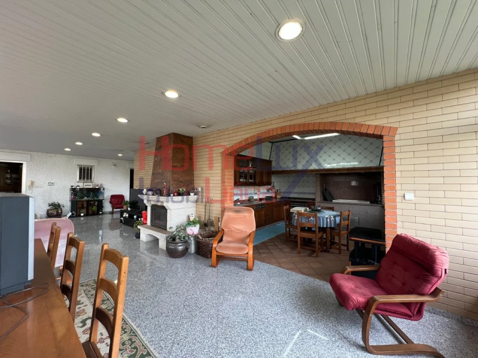 Moradia T5 para Venda em Avintes Foto 30