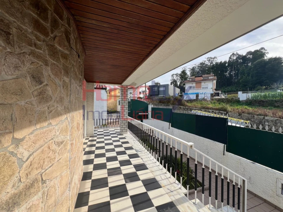 Moradia T5 para Venda em Avintes Foto 43