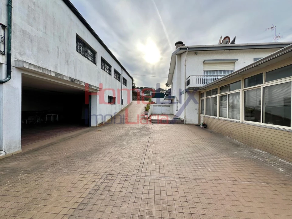 Moradia T5 para Venda em Avintes Foto 47