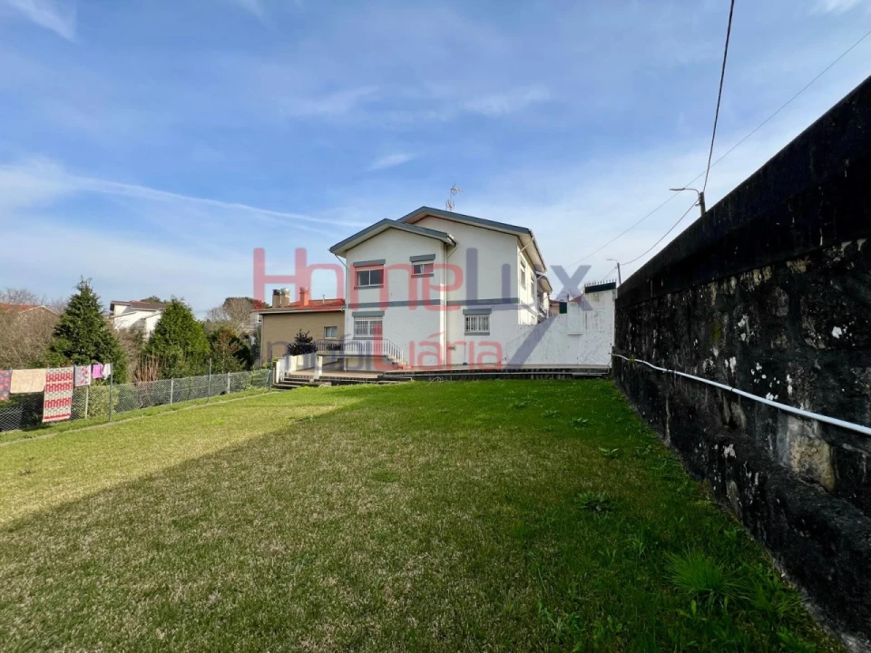 Moradia T5 para Venda em Avintes Foto 57