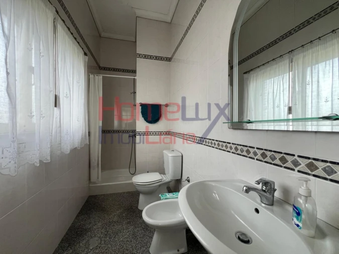 Moradia T5 para Venda em Avintes Foto 32