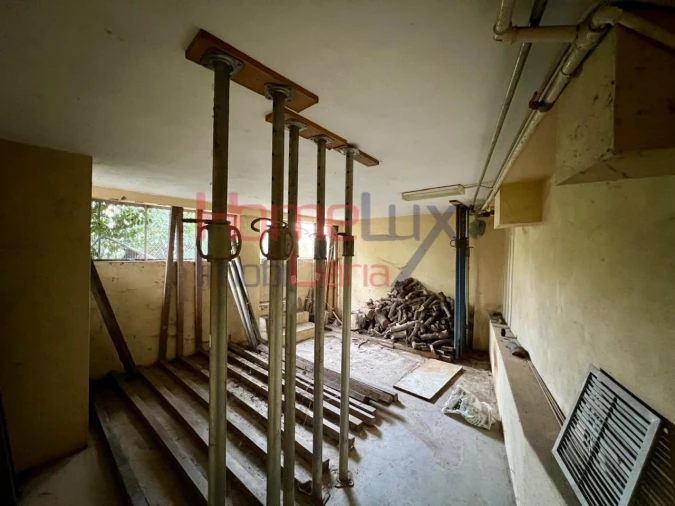 Moradia T5 para Venda em Avintes Foto 40