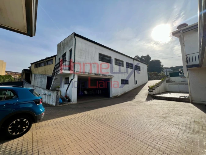 Moradia T5 para Venda em Avintes Foto 44