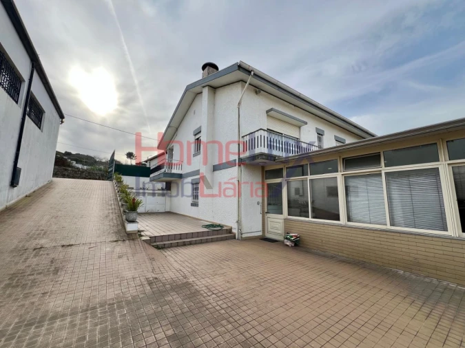 Moradia T5 para Venda em Avintes Foto 46