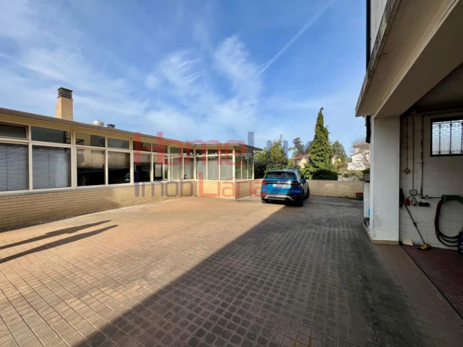 Moradia T5 para Venda em Avintes Foto 51