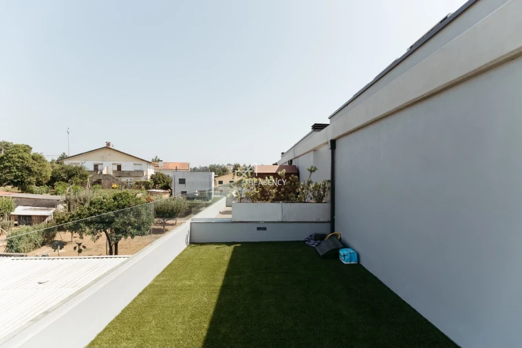 Moradia T3 para Venda em Foz do Sousa e Covelo Foto 44