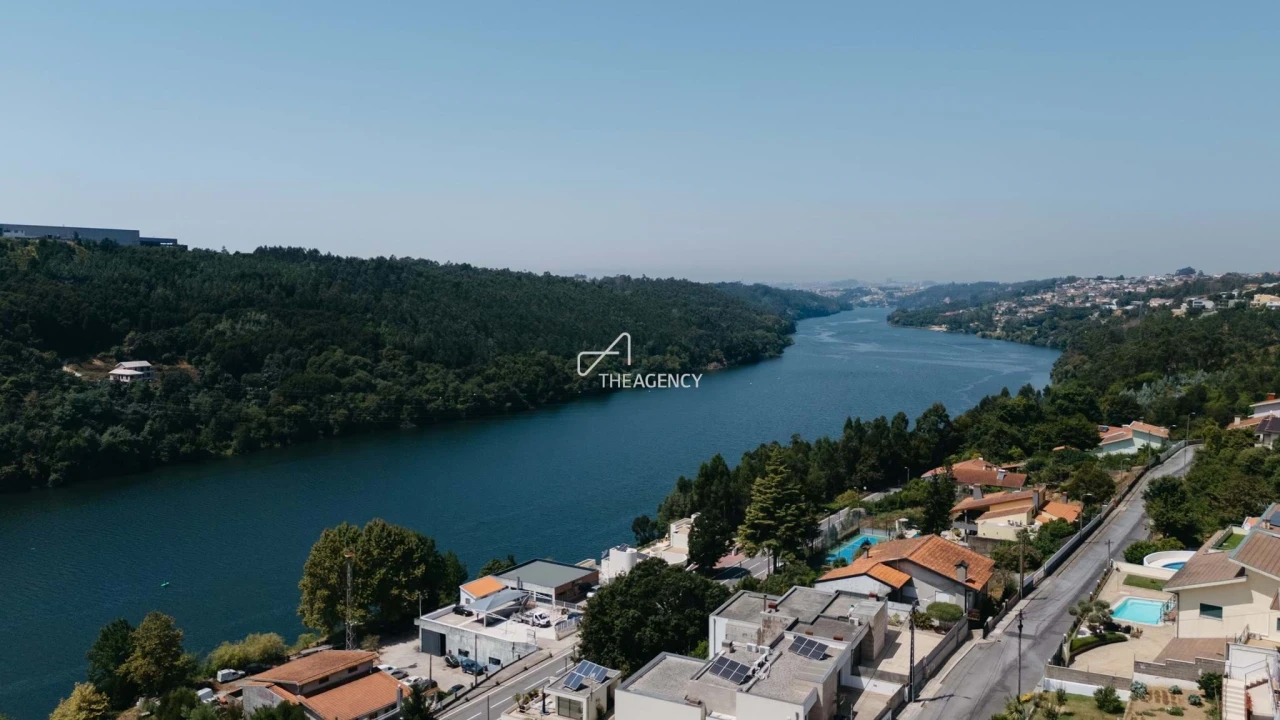 Moradia T3 para Venda em Foz do Sousa e Covelo Foto 3