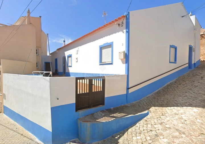 Moradia T5 para Venda em Barão de São Miguel