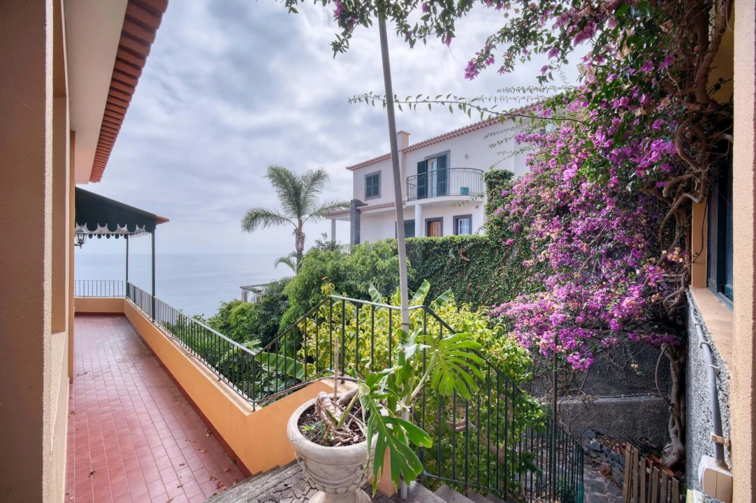 Moradia T4 para Venda em Caniço Foto 31