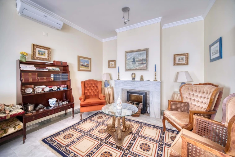 Moradia T4 para Venda em Caniço Foto 18