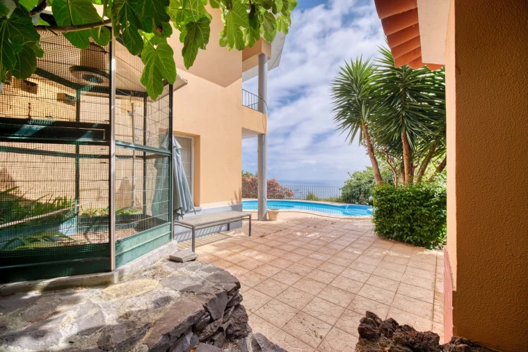 Moradia T4 para Venda em Caniço Foto 42