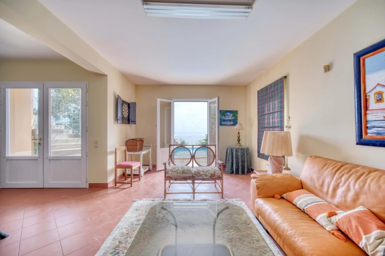 Moradia T4 para Venda em Caniço Foto 38