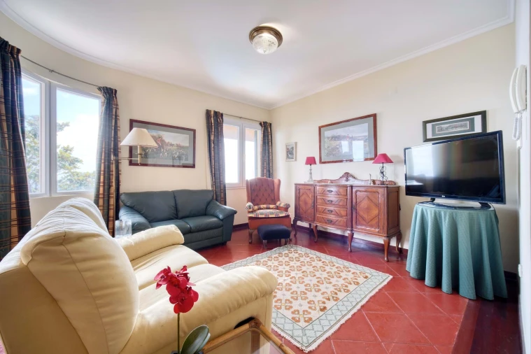 Moradia T4 para Venda em Caniço Foto 21