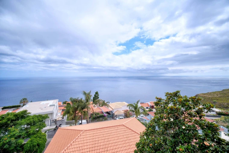 Moradia T4 para Venda em Caniço Foto 16