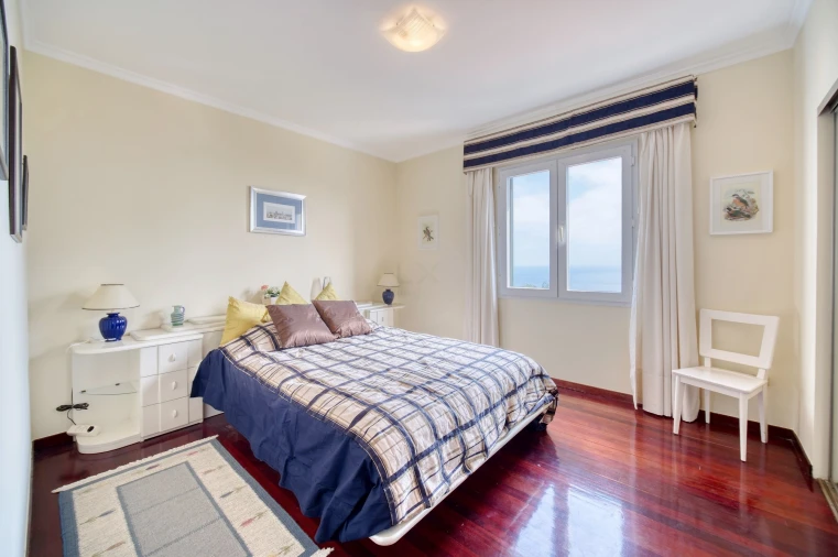 Moradia T4 para Venda em Caniço Foto 25