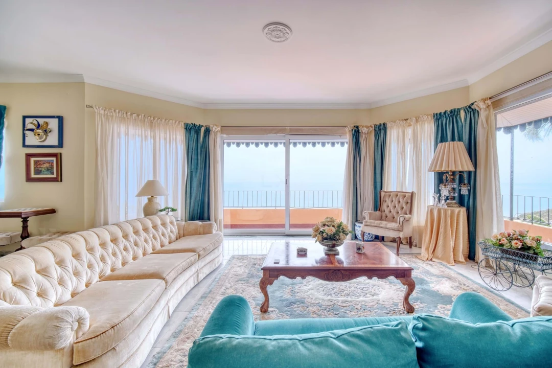 Moradia T4 para Venda em Caniço Foto 5