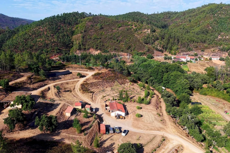 Quinta T3 para Venda em Marmelete Foto 50