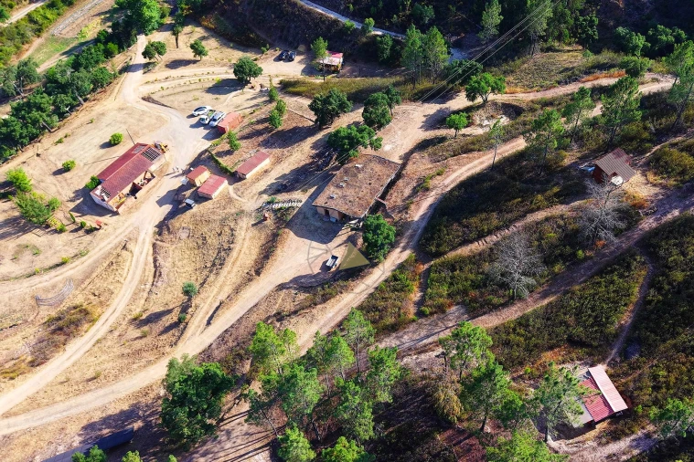 Quinta T3 para Venda em Marmelete Foto 49