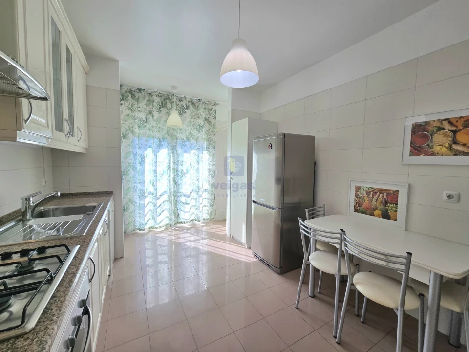 Apartamento T2 para Arrendamento em Parque das Nações Foto 16