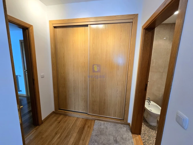 Apartamento T2 para Arrendamento em Parque das Nações Foto 9