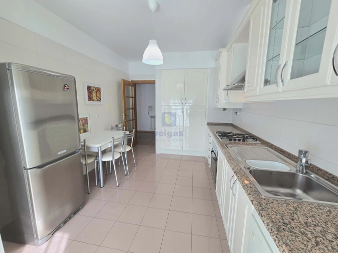 Apartamento T2 para Arrendamento em Parque das Nações Foto 15