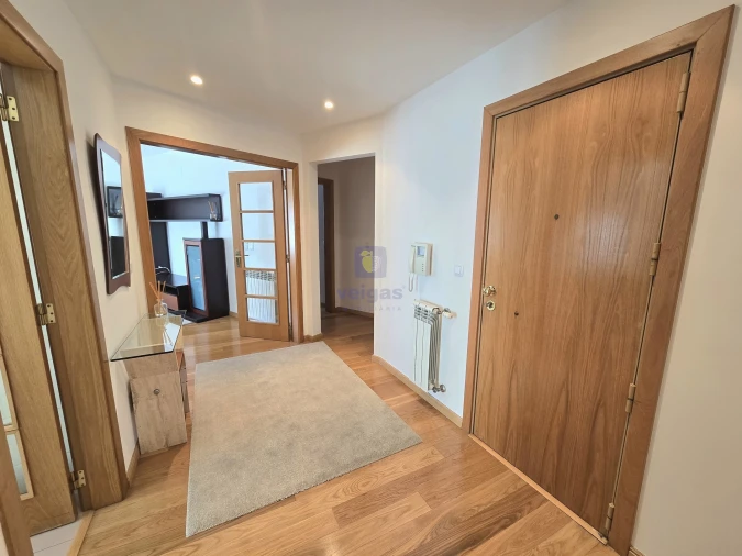 Apartamento T2 para Arrendamento em Parque das Nações Foto 18